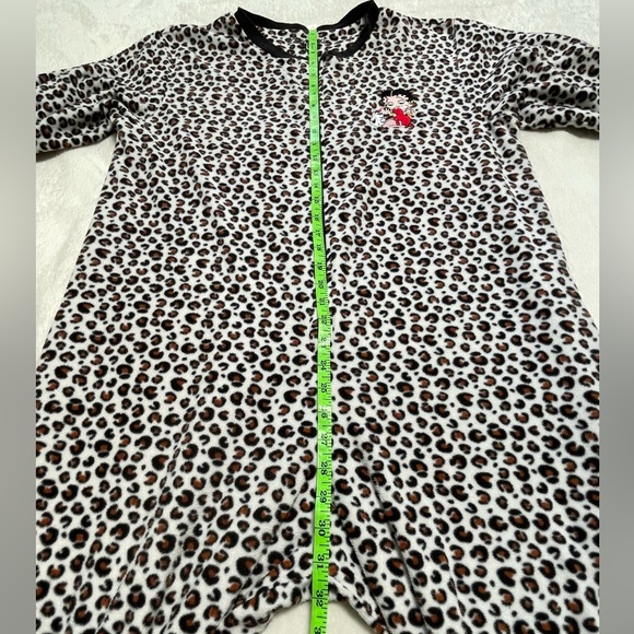 Bettie Boop Footed PJs - Picture 9 of 13